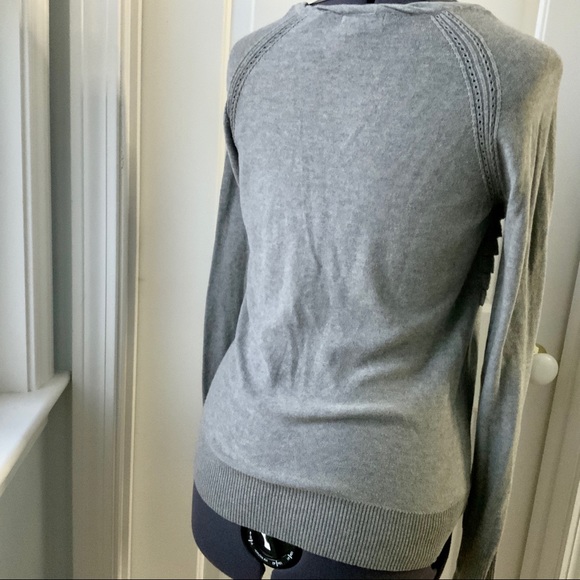 DKNY Ruffle Cardigan EUC - Picture 9 of 9